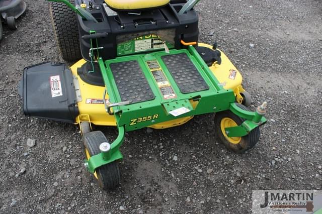 Image of John Deere Z355R equipment image 4