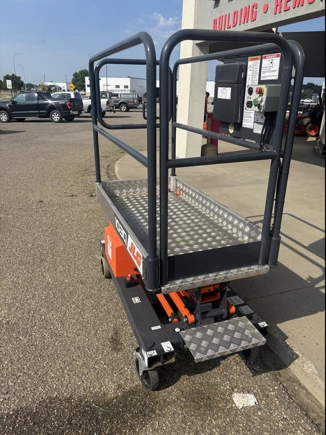 Image of JLG 1030P equipment image 2