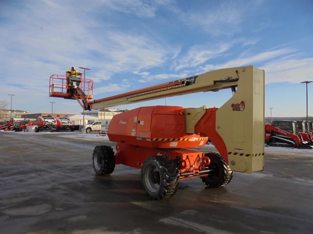 Image of JLG 800AJ equipment image 2