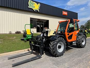 2024 JLG AG823 Equipment Image0