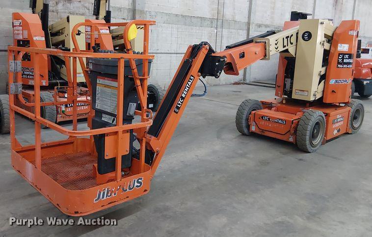 Image of JLG E300AJP Primary image