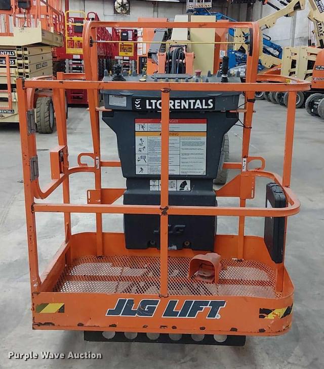 Image of JLG E300AJP equipment image 1