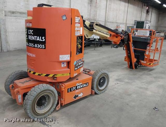 Image of JLG E300AJP equipment image 4