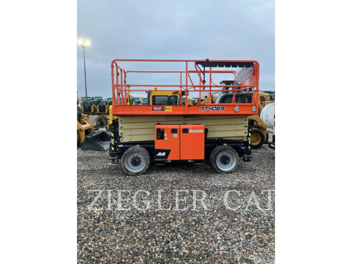 2022 JLG RT4069 Equipment Image0