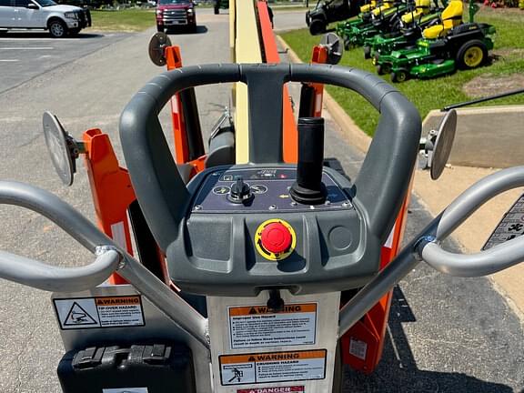 Main image JLG T350 8