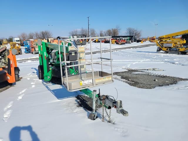 Image of JLG T500J equipment image 1