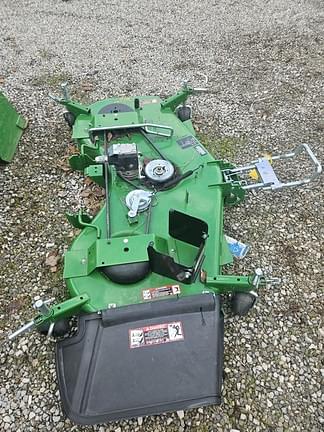 Image of John Deere 1023E equipment image 4