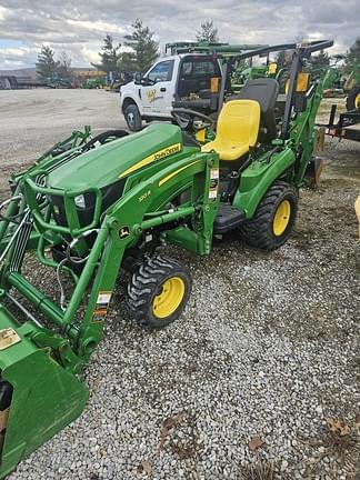 Image of John Deere 1023E equipment image 2