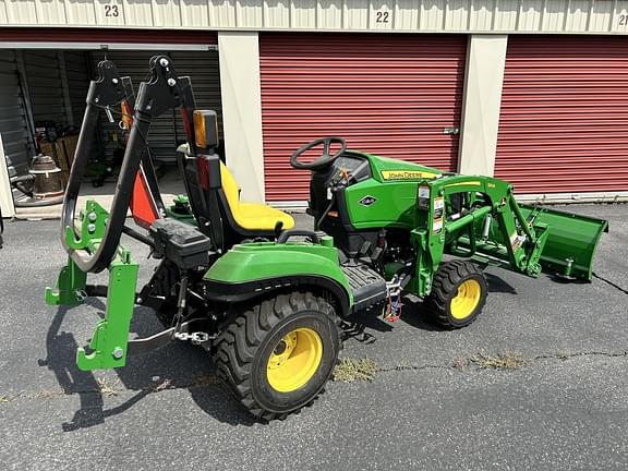 Image of John Deere 1023E equipment image 4