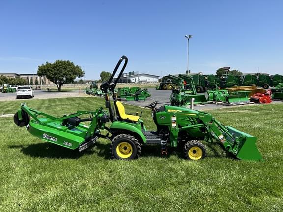 Image of John Deere 1023E equipment image 3