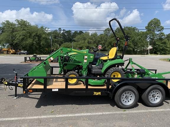 Image of John Deere 1023E equipment image 1