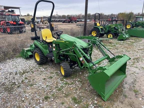Image of John Deere 1023E equipment image 2