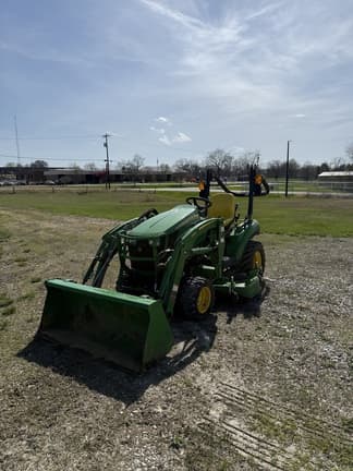Image of John Deere 1023E equipment image 2
