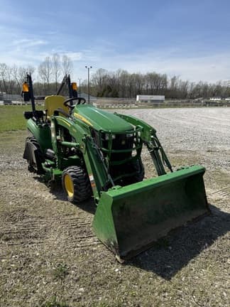 Image of John Deere 1023E equipment image 1