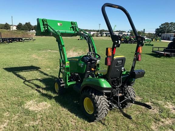 Image of John Deere 1023E equipment image 3