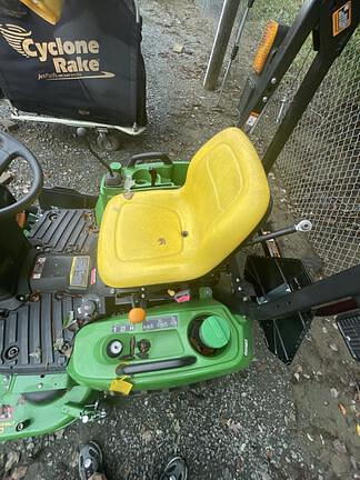 Image of John Deere 1023E equipment image 1