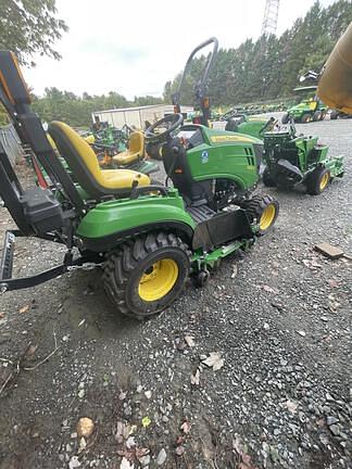 Image of John Deere 1023E equipment image 4