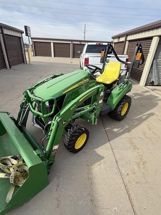 Image of John Deere 1023E equipment image 2