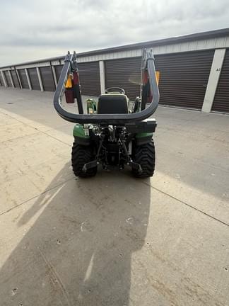 Image of John Deere 1023E equipment image 3