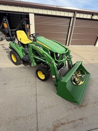 2022 John Deere 1023E Equipment Image0