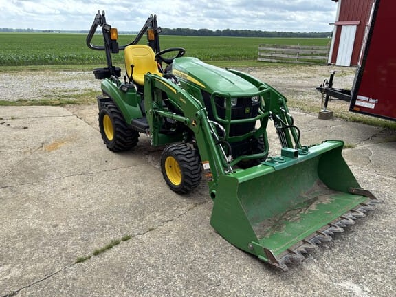 2022 John Deere 1023E Equipment Image0