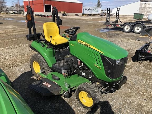 Image of John Deere 1023E equipment image 1