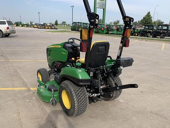 Image of John Deere 1023E equipment image 4