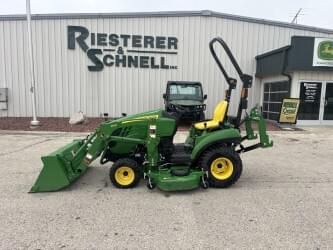 Image of John Deere 1023E equipment image 3