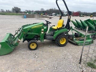 Image of John Deere 1023E equipment image 2