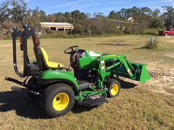 Image of John Deere 1023E equipment image 4