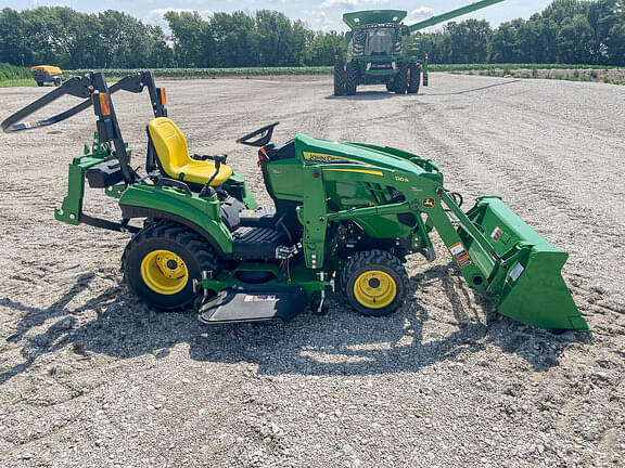 Image of John Deere 1023E equipment image 3