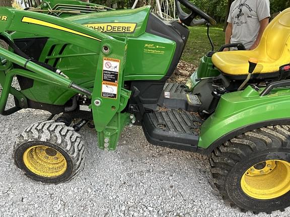Image of John Deere 1023E equipment image 1