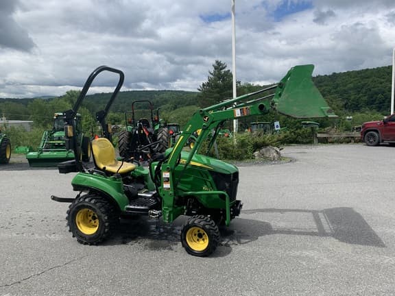 Image of John Deere 1023E equipment image 1