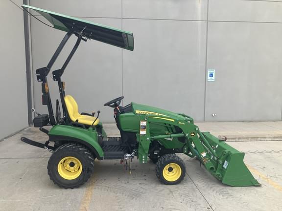 Image of John Deere 1023E equipment image 3