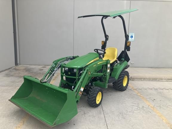 Image of John Deere 1023E equipment image 4