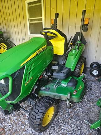 Image of John Deere 1023E equipment image 4