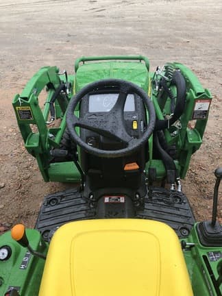 Image of John Deere 1023E equipment image 4