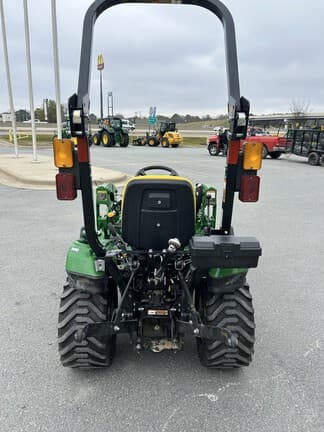 Image of John Deere 1023E equipment image 3