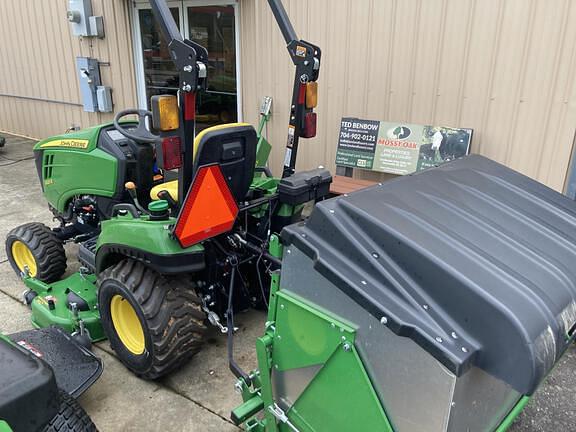 Image of John Deere 1023E equipment image 3