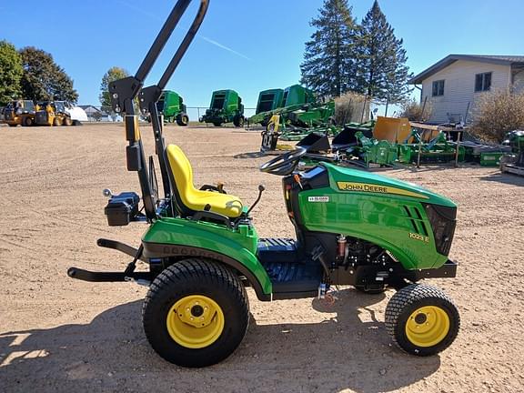 Image of John Deere 1023E Primary image