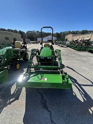 Image of John Deere 1023E equipment image 3