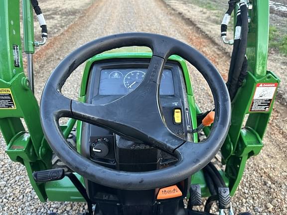 Image of John Deere 1023E equipment image 1