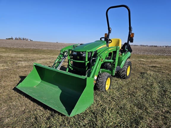 2022 John Deere 1023E Equipment Image0
