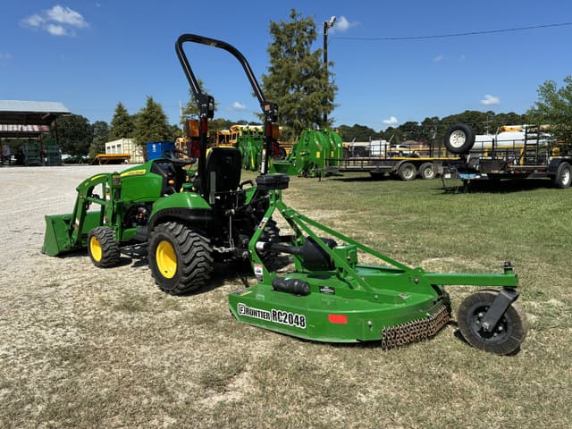 Image of John Deere 1023E equipment image 2