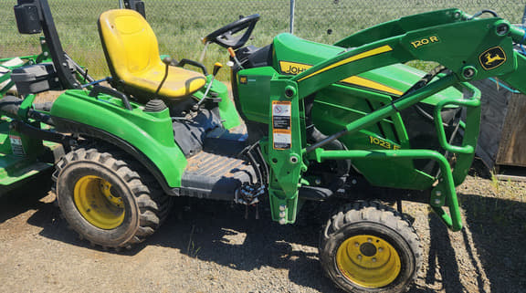 Image of John Deere 1023E equipment image 1