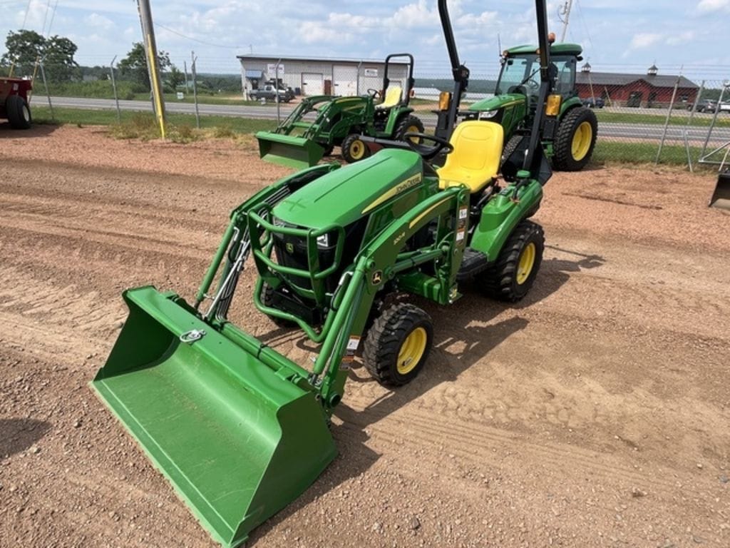 2022 John Deere 1023E Equipment Image0