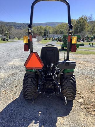 Image of John Deere 1023E equipment image 3