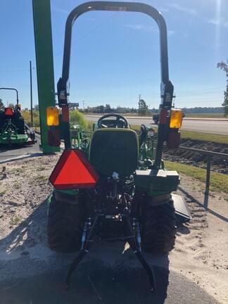 Image of John Deere 1023E equipment image 2