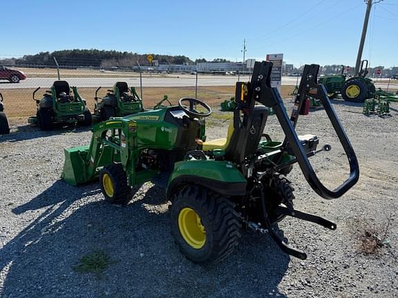 Image of John Deere 1023E equipment image 3