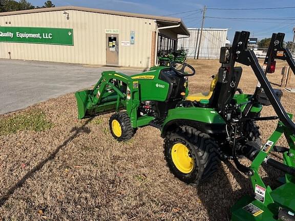 Image of John Deere 1023E equipment image 3